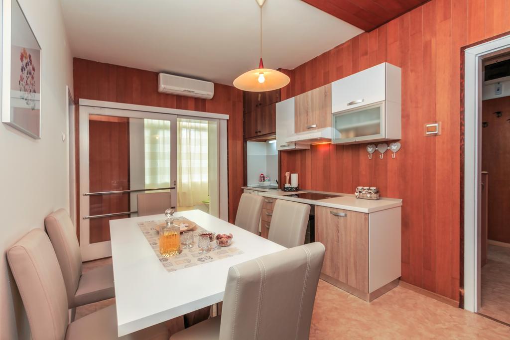 Apartment Barbaresko Спліт Екстер'єр фото